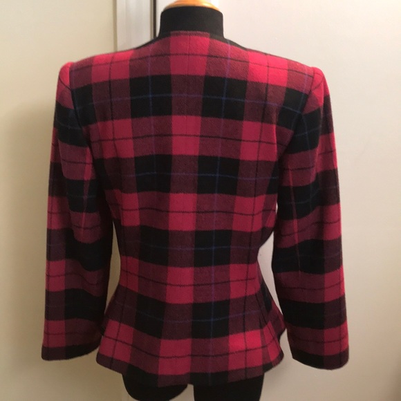 jacket - Picture 2 of 7